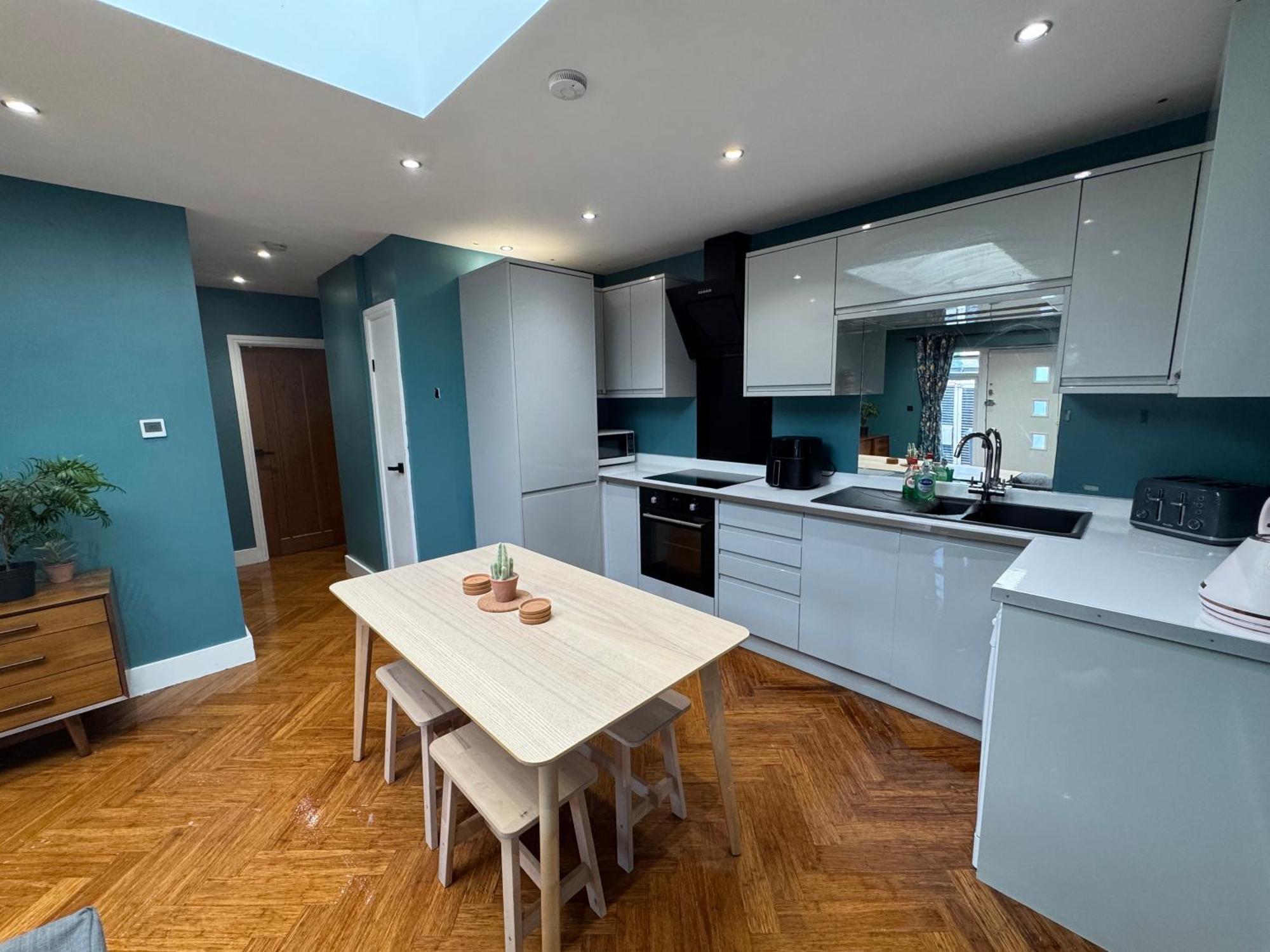 Streatham House - 2 Bedroom - Sleeps 6 - Free Wifi Streatham Vale Экстерьер фото